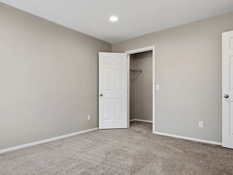 688 Harbor Mist Ave — Photo 11
