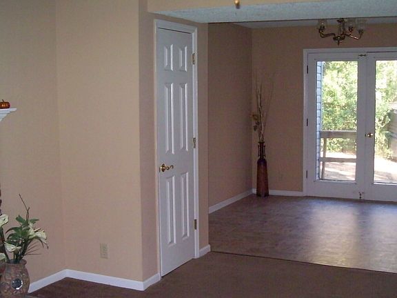 Main LIving Area (A)