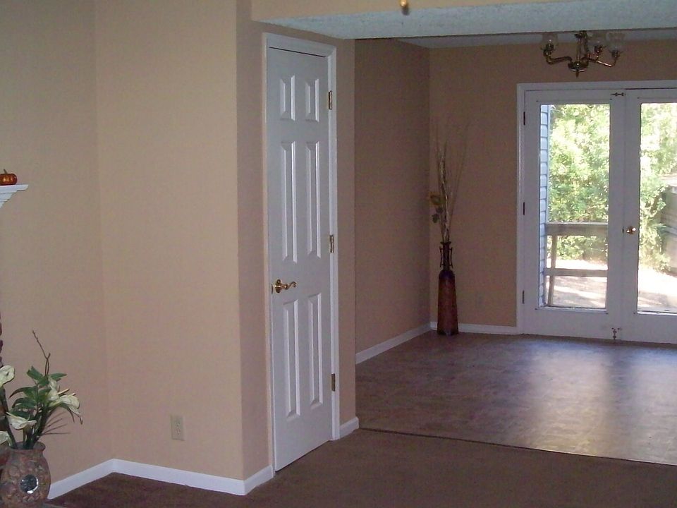 Main LIving Area (A)