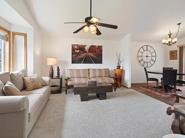 2351 NE Shadow Brook Pl, Bend, OR 97701