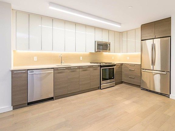 4th image of 15209 88th Ave APT 507