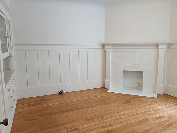 4th image of 76 Lansing St #76