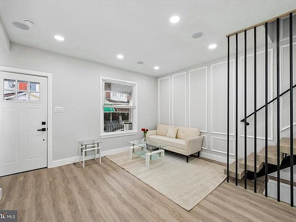 3rd image of 158 N Edgewood St