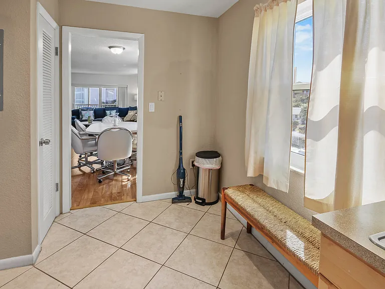 2936 Lake Shore Dr #310 — Photo 17