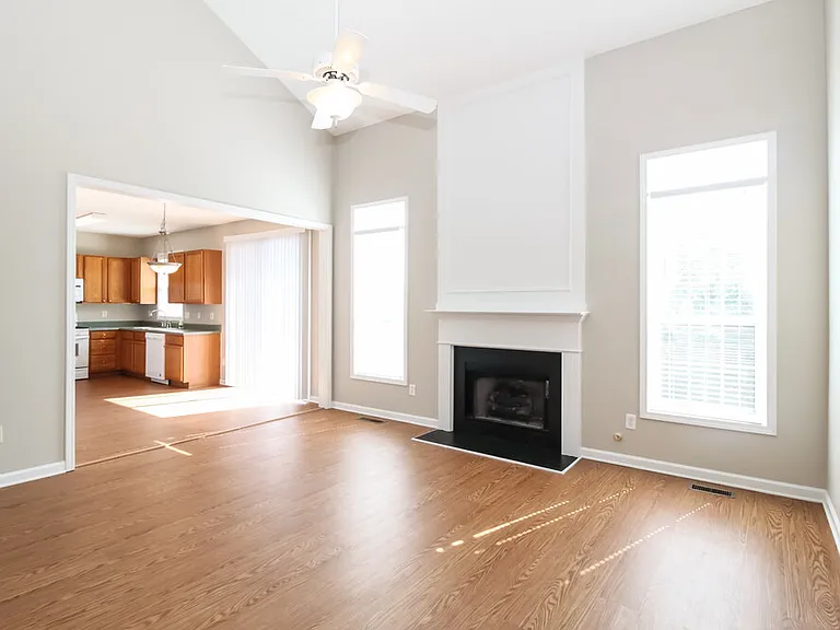 317 Park Creek Rdg — Photo 9
