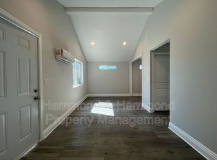 6931 Jellico Ave, Van Nuys, CA 91406