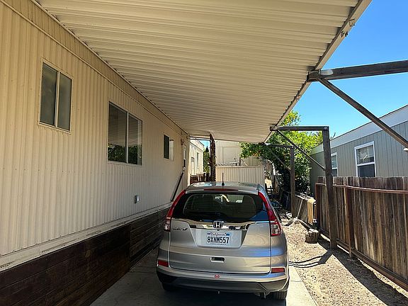 3rd image of 636 Bounty Dr #636