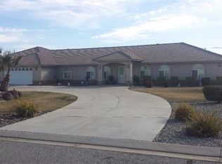 12155 Tierra Linda Ln, Oak Hills, CA 92344