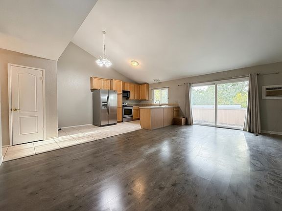 4th image of 2806 Cazadero Dr
