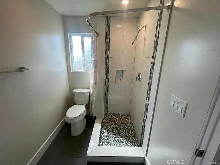 6445 Woodley Ave #204 — Photo 32