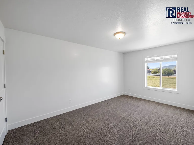 251 W Linden Ave #10 — Photo 8