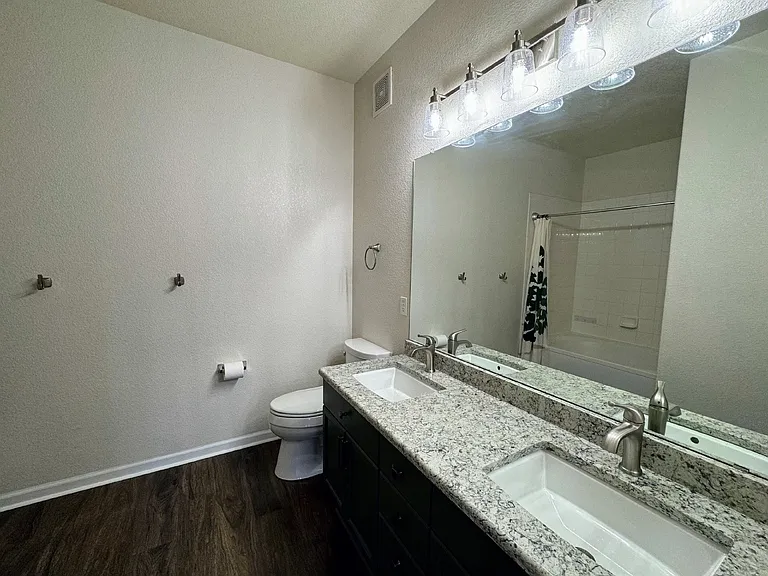 9557 W San Juan Cir #305 — Photo 11