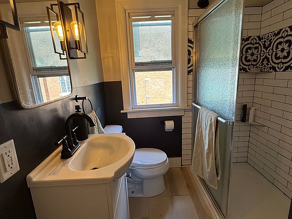5th image of 231 Morgan St #4
