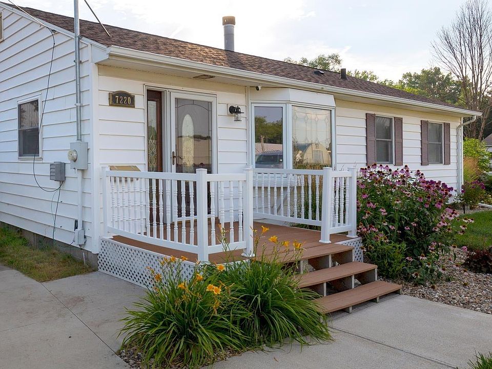 7220 Laporte Rd, Waterloo, IA 50702 Zillow