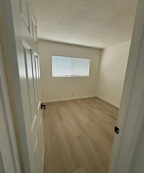 Gallatin Apartments — Photo 12