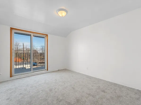 2452 East 74th Street image 11 of 27