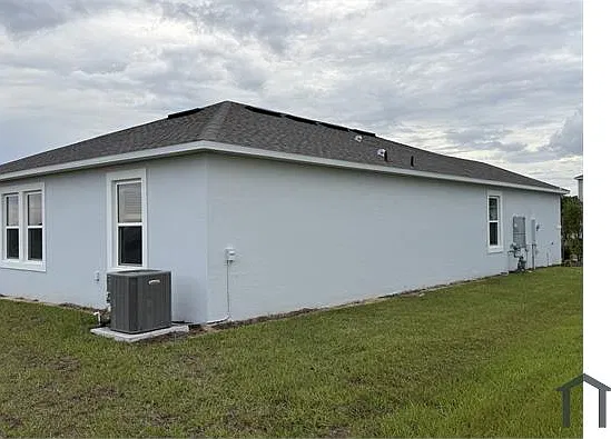 4 bed, 2442 sqft, $3,300 — Photo 2