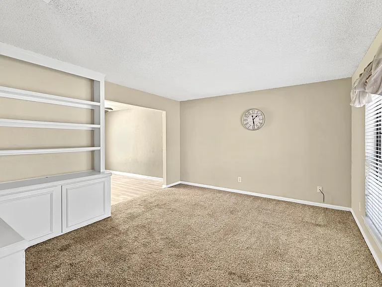308 Mack Dr — Photo 25