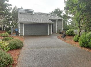 3518 NW Shore View Loop, Waldport, OR 97394