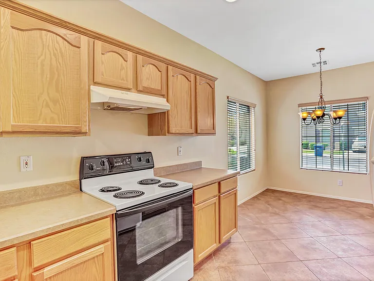 3769 S Laurel Way — Photo 5
