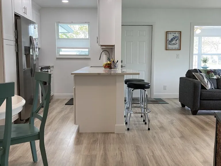 1155 S Drive Cir #A — Photo 6