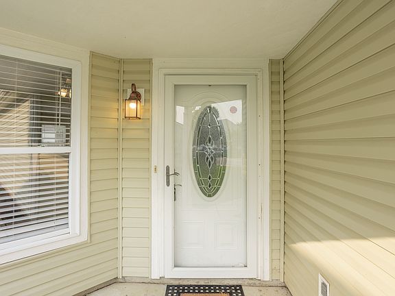 5th image of 9959 Olympic Cir