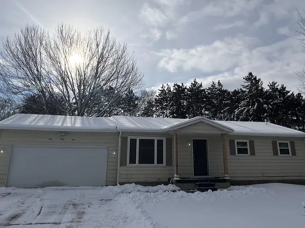 441 Plum Creek Rd, Lapeer, MI 48446
