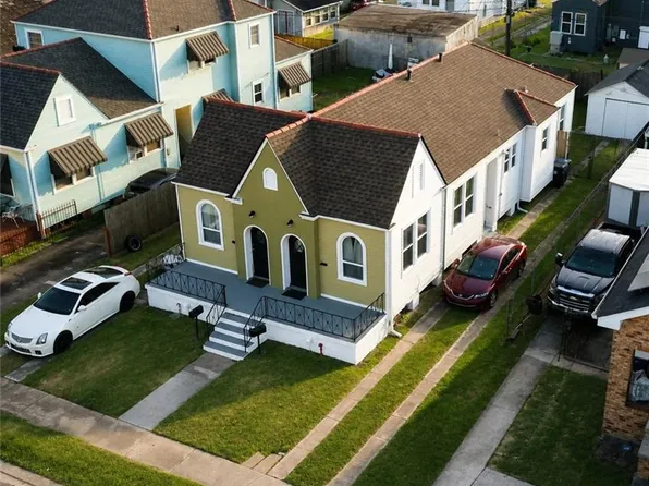4008 Piedmont Dr, New Orleans, LA 70122