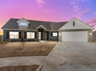 11006 S 274th East Ave, Coweta, OK 74429