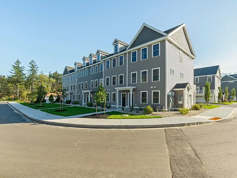 9 Juniper Ln — Photo 2