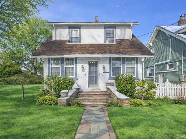 219 Floral Boulevard, Floral Park, NY 11001