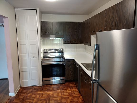 5th image of 6 Villa Verde Dr Unit 306