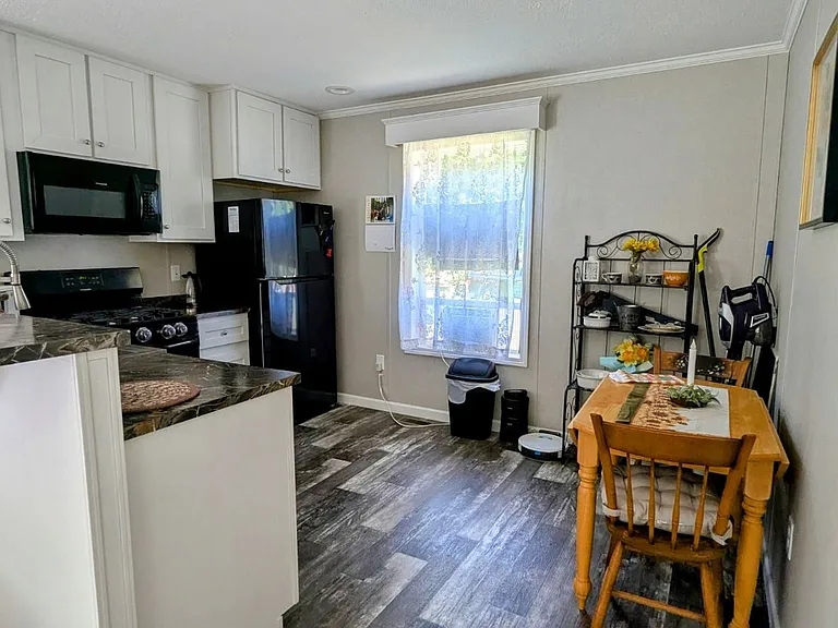 71 Norton Ridge Rd #B — Photo 2