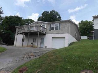 621 W Boyd St, Grafton, WV 26354