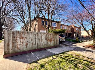 21618 39th Ave Floor 1, Bayside, NY 11361