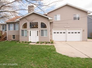 15933 W Pope Blvd, Prairie View, IL 60069