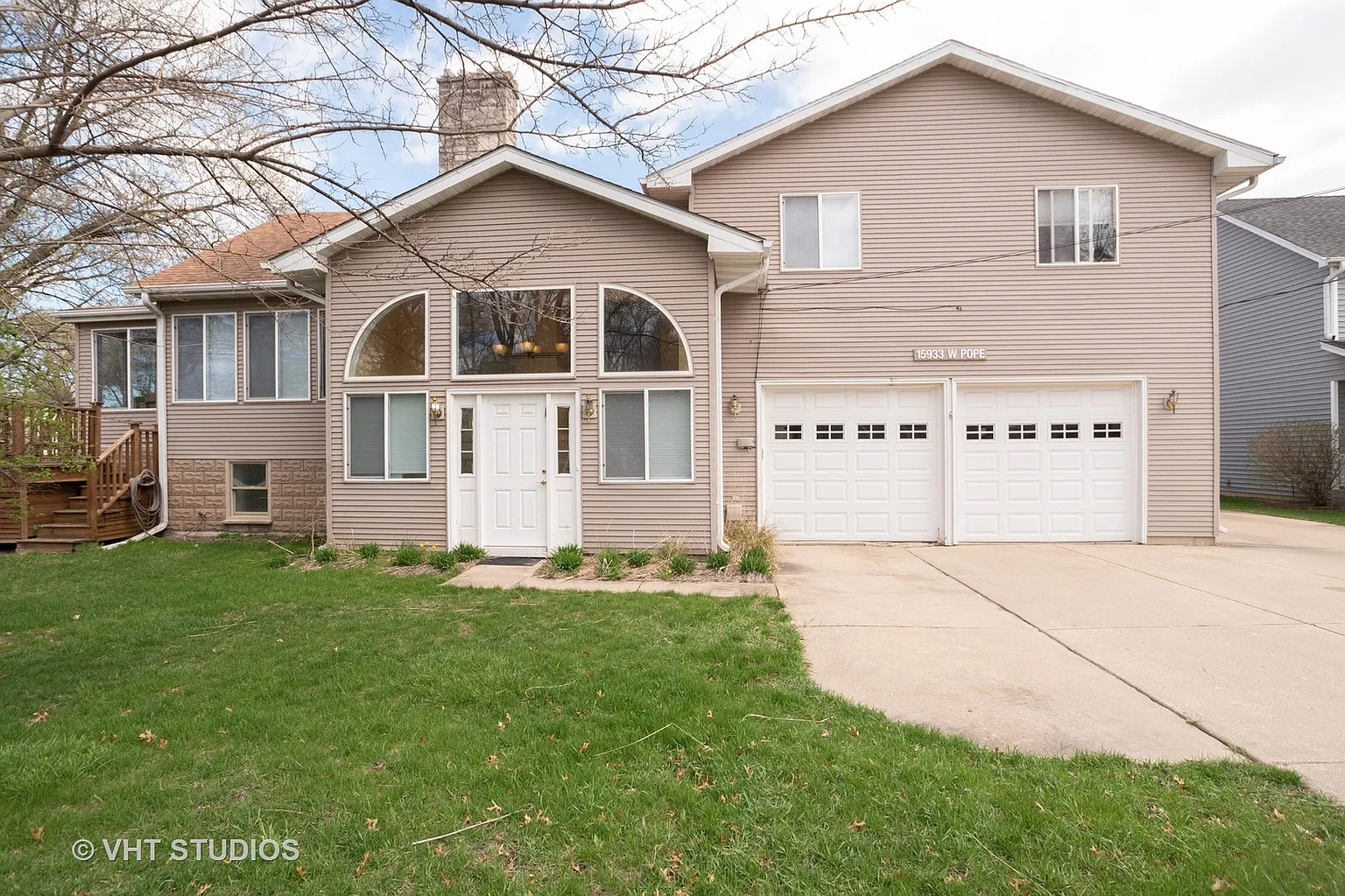 15933 W Pope Blvd photo 1