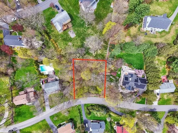 Burns Place, Briarcliff Manor, NY 10510