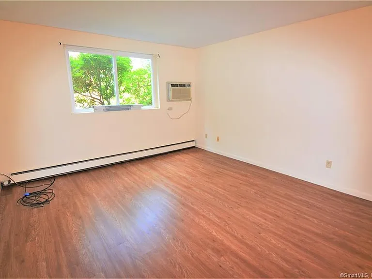 187 Scott Rd #2C — Photo 5
