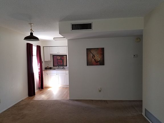 2nd image of 4247 E North St