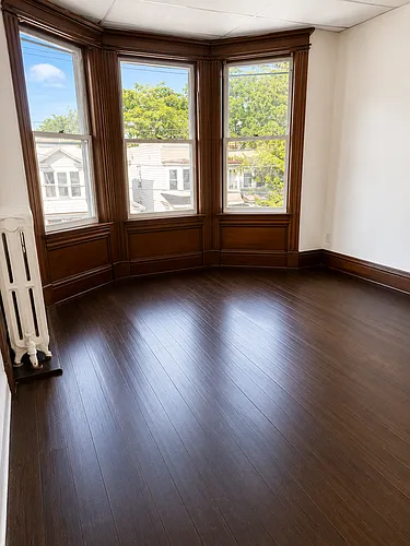 476 Hudson Ave #3 Photo 1