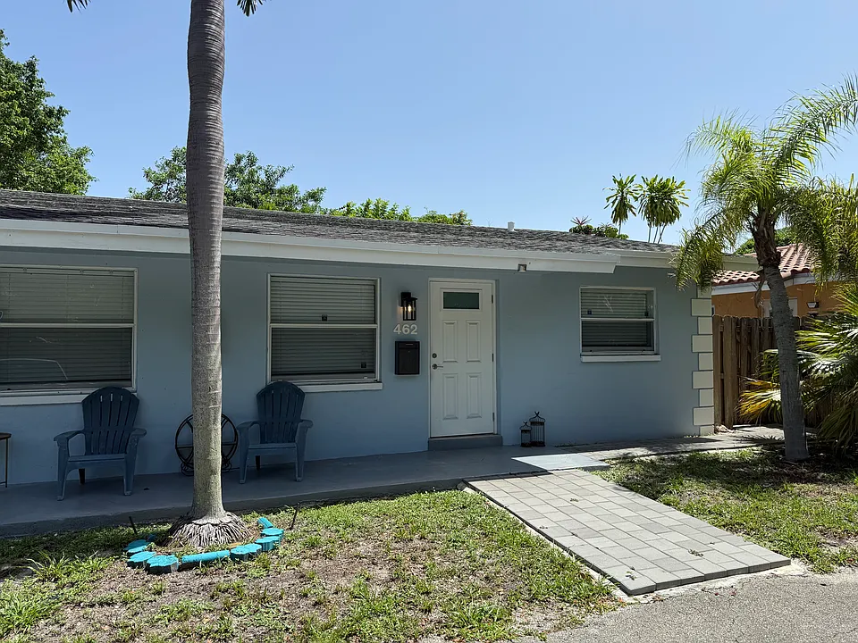 462 NW 17th Pl