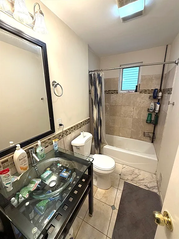 3 bed, 1.5 bath, 1100 sqft, $3,000 — Photo 4