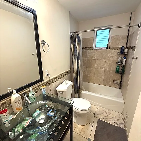 180 Boston St #1 — Photo 4