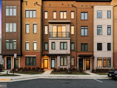 43182 Mongold Sq, Ashburn, VA, 20148