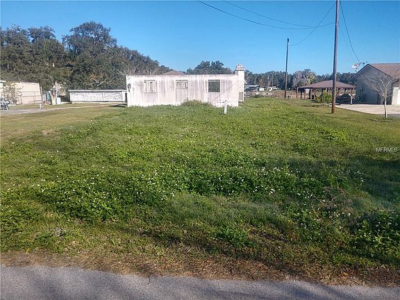 5th image of 1854 Shady Lane Dr
