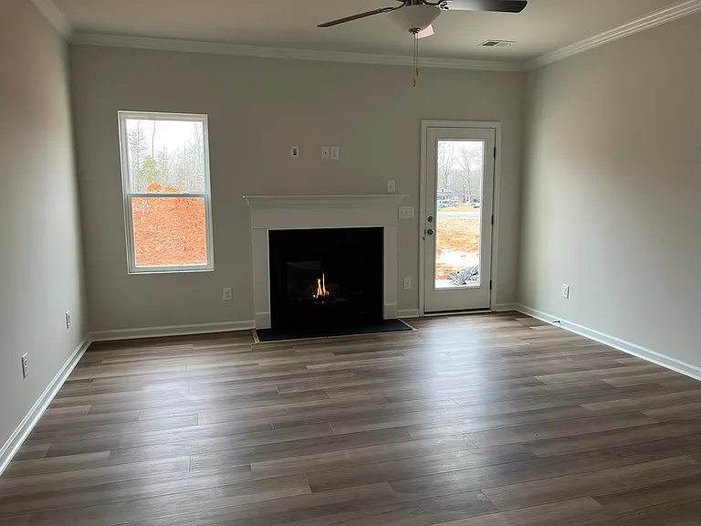 629 Cam Cir — Photo 21