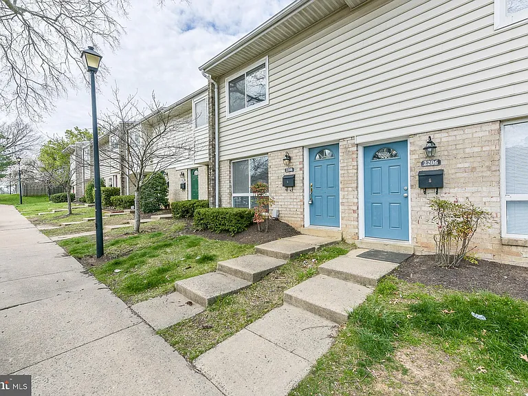2208 Huston Pl — Photo 7