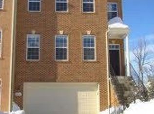 12664 Heron Ridge Dr, Fairfax, VA 22030