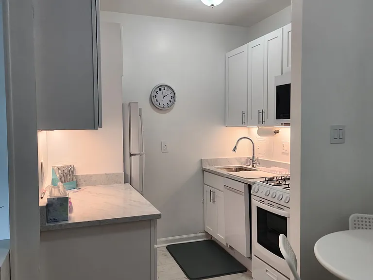 This brand new kitchen has never been used. Will you be the first?